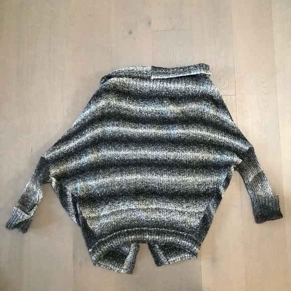 John & Jenn Blanket Wrap Sweater - Picture 7 of 7